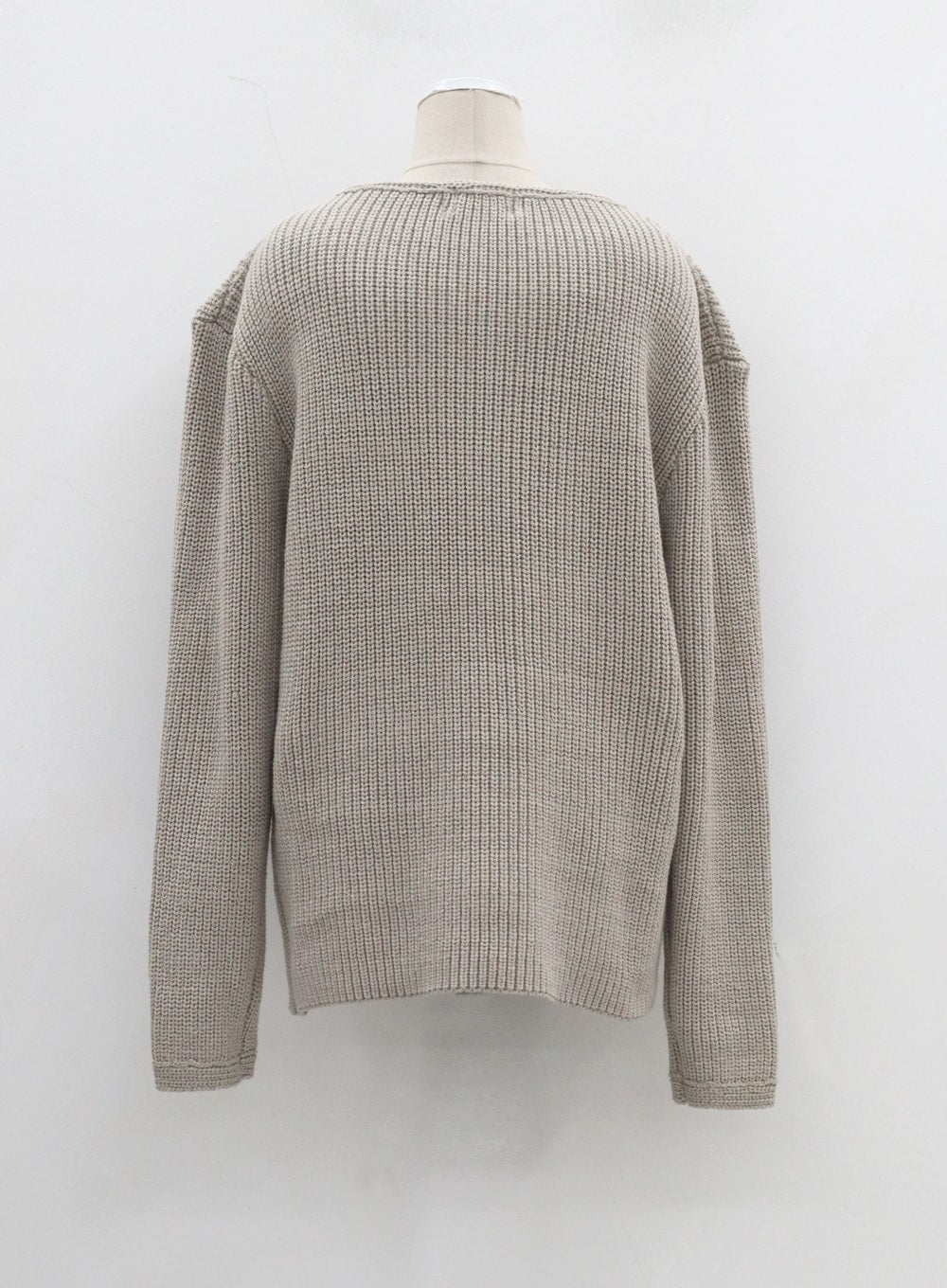 Wide V-Neck Sweater CJ309