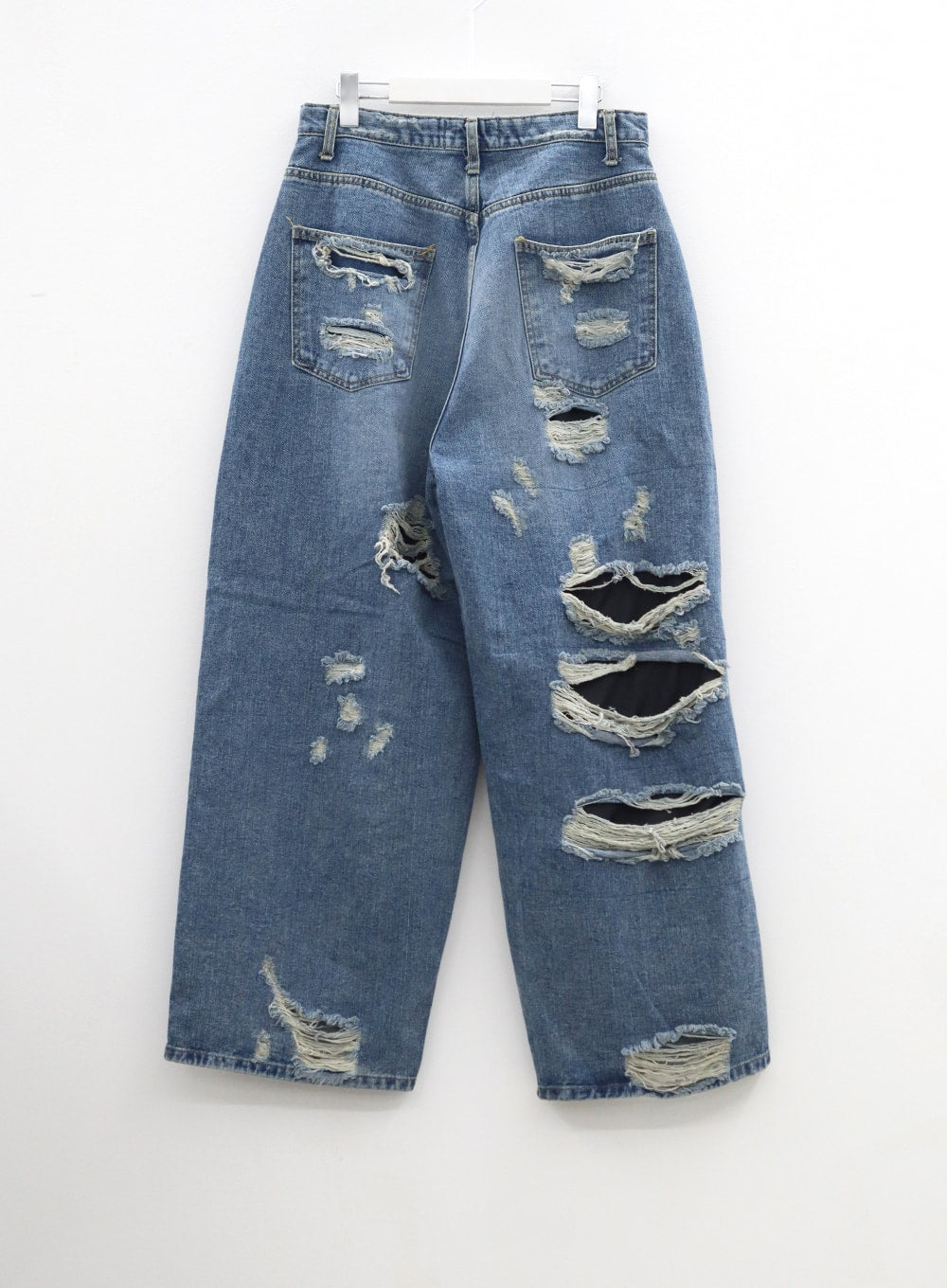 Ripped Baggy Jeans CM317