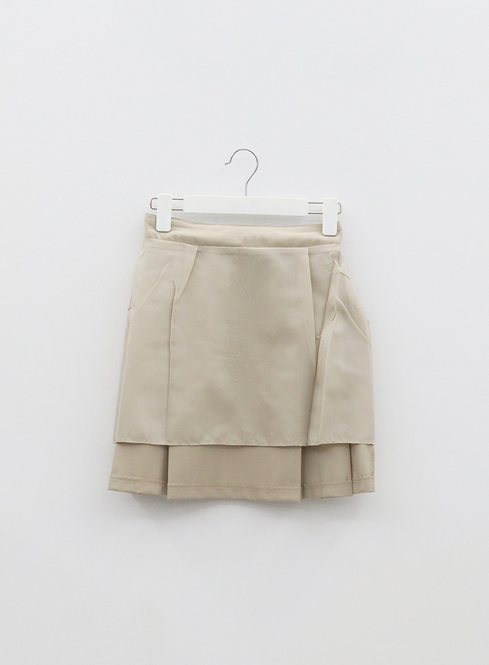 Pleated Mini Skirt with Belt OF317